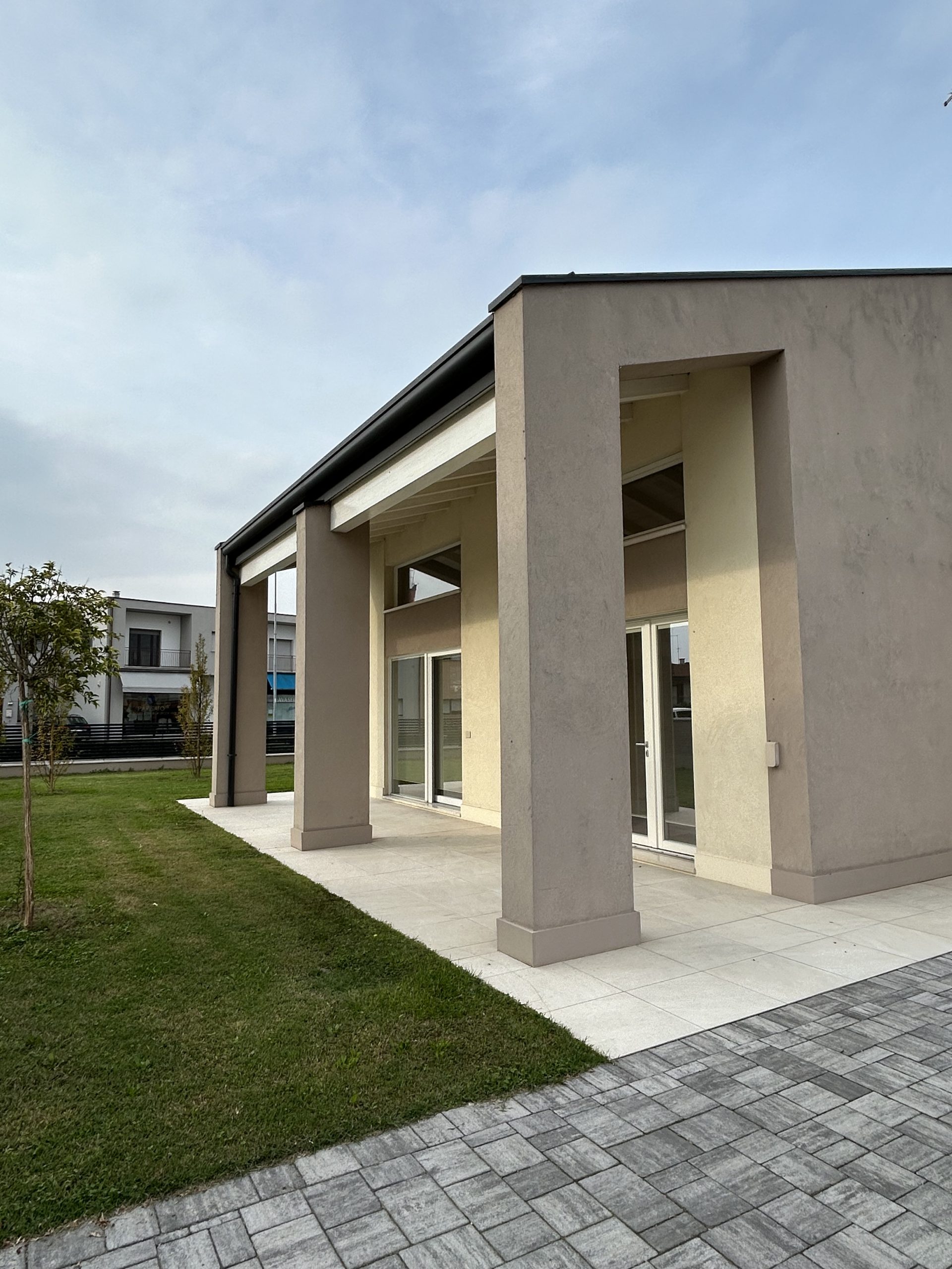 StudioG13_Abitazione_Unifamiliare_Xlam_Legno_Lamellare_Urbana_Padova_Isolamento_Termico_Acustico_Pilastri_05